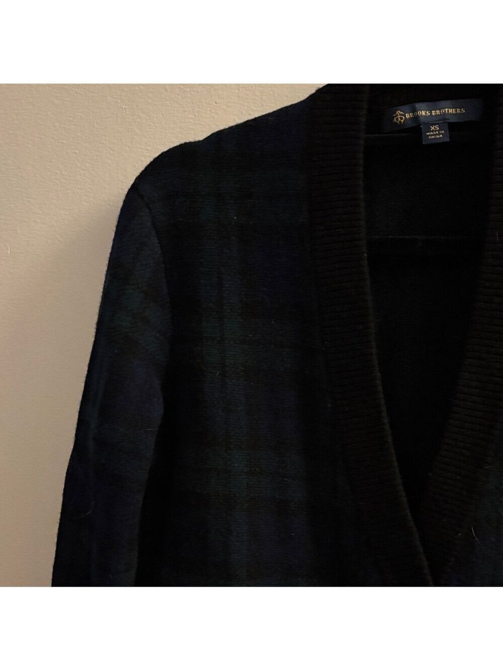Women's Black watch Plaid Cardigan Sweater - Picture 2 of 4